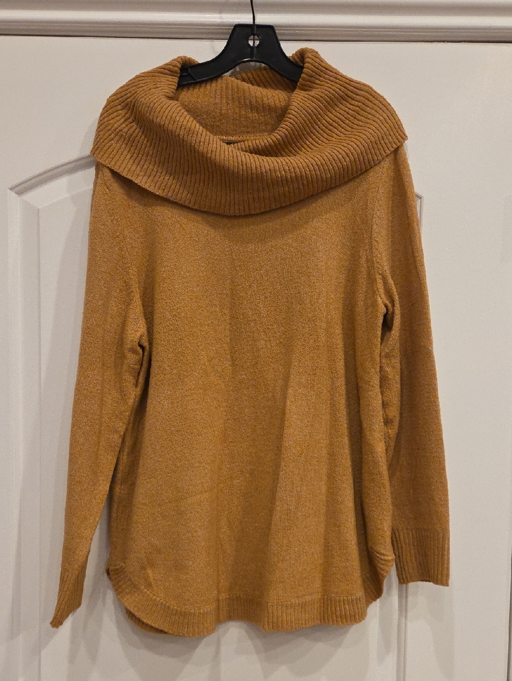 Tahari Cozy Cowl Neck Sweater Size L